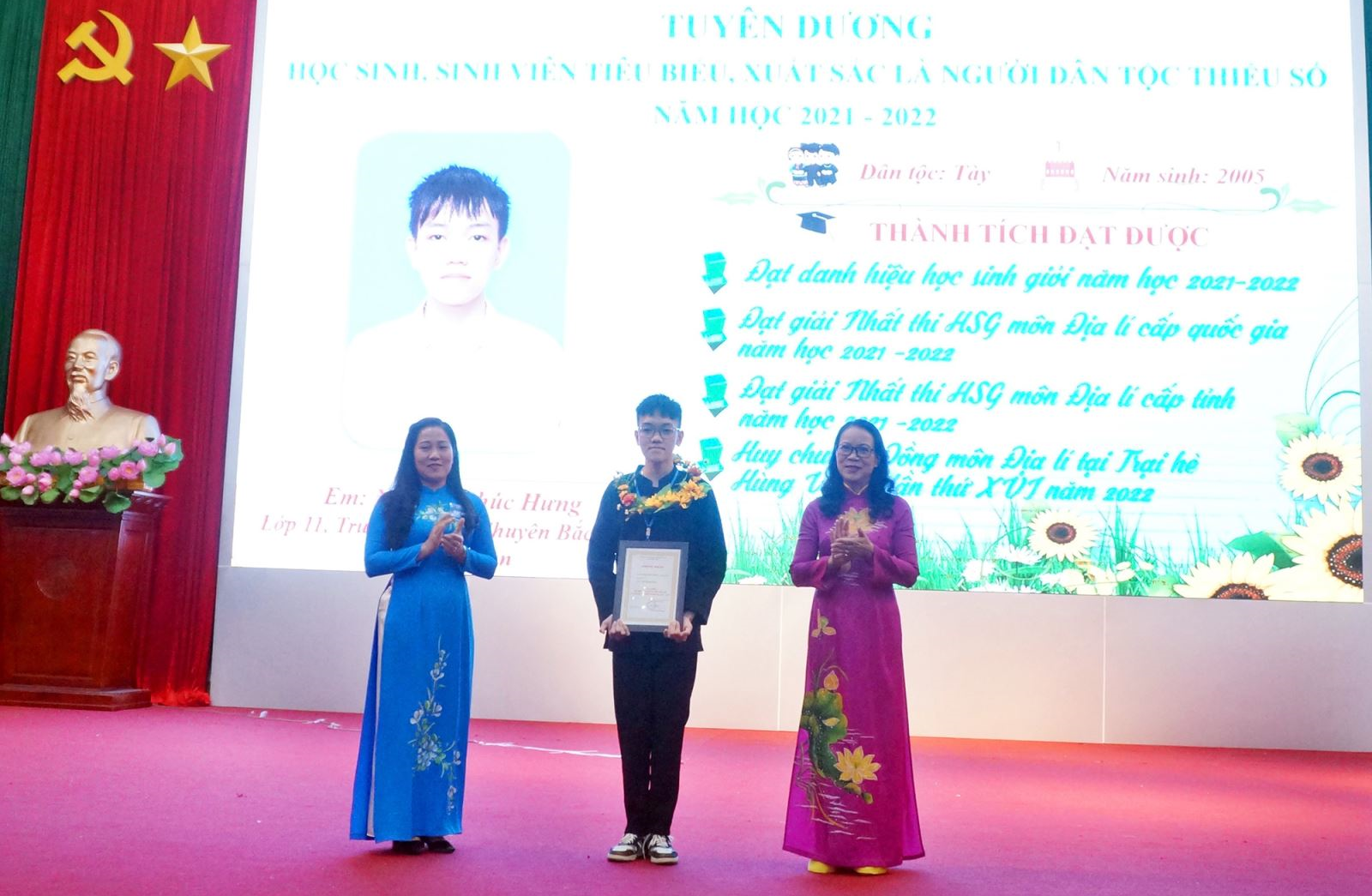 Những tấm gương học sinh, sinh viên dân tộc thiểu số tiêu biểu trong phong trào thi đua học tập rèn luyện